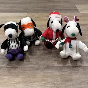 Snoopy Vintage Holiday Plush Set 7" Christmas Halloween Determined Productions
